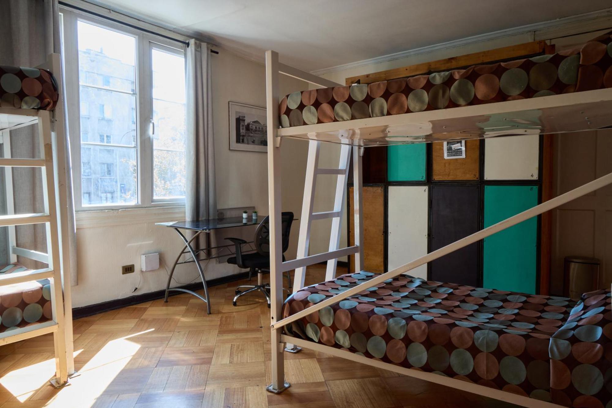 Providencia Hostal *